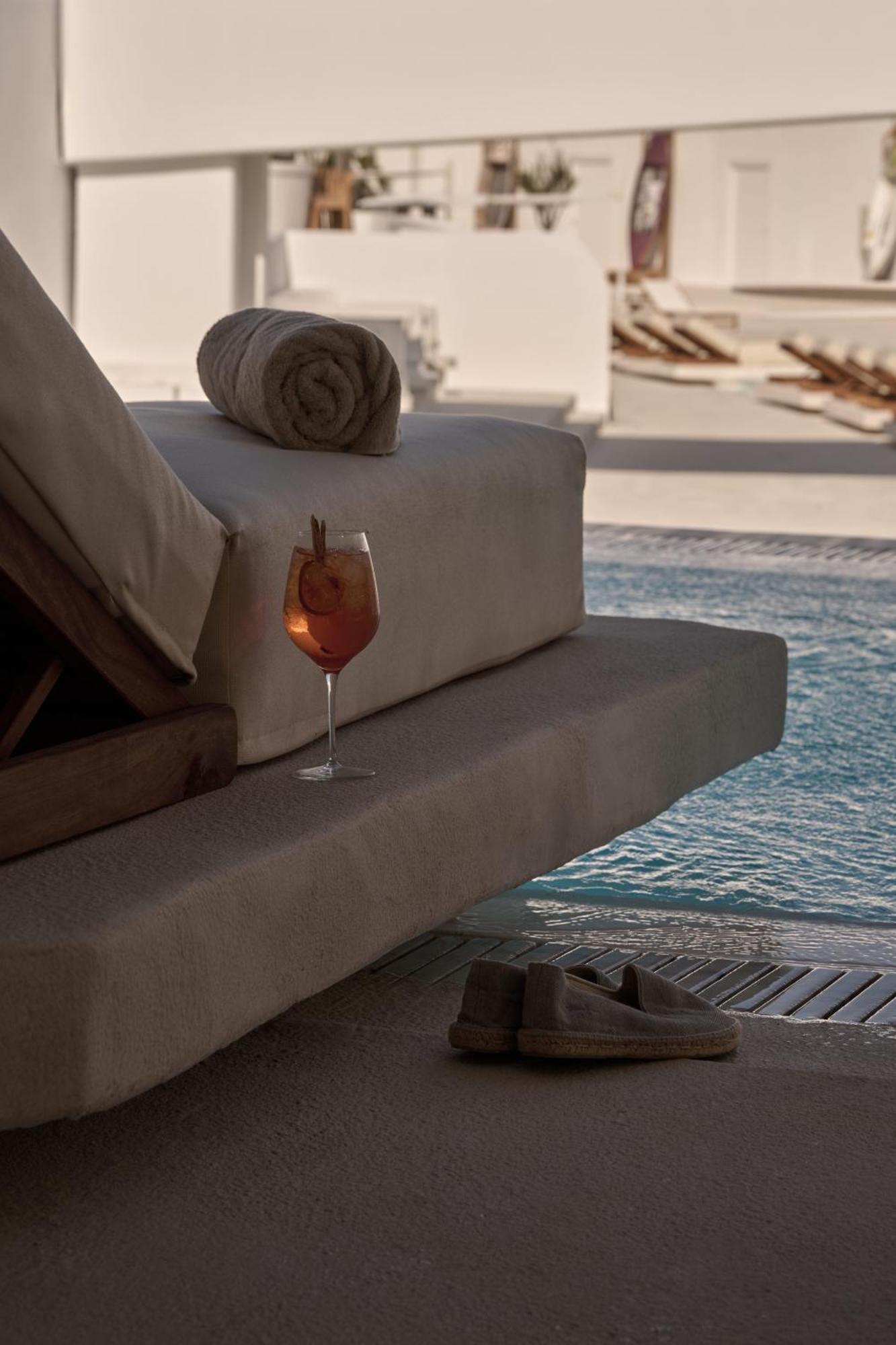 Yi Hotel Mykonos Elia  エクステリア 写真